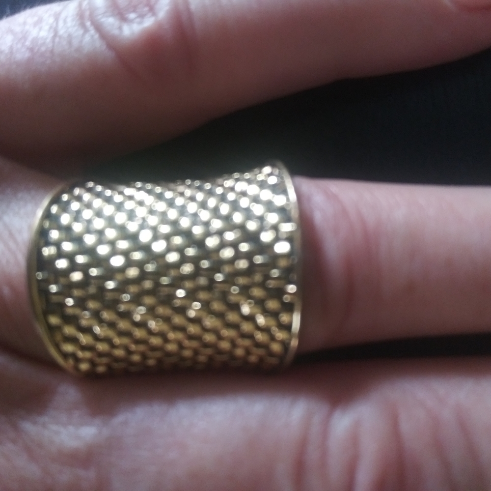 Ring - Picture 2 of 3